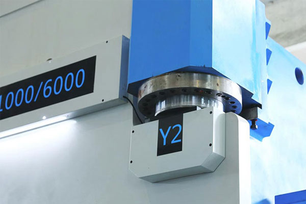 双机联动折弯机Y1、Y2